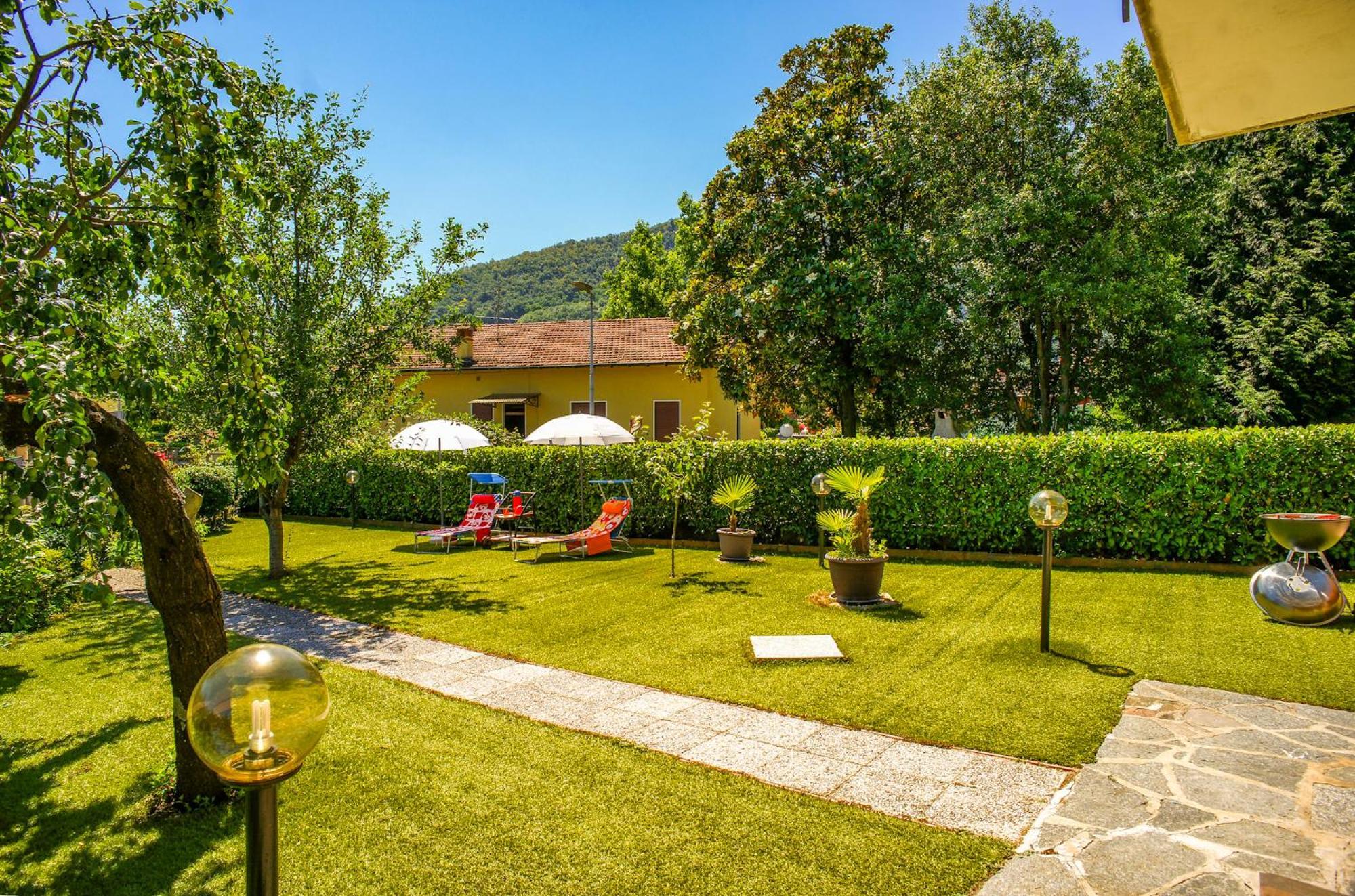 קנוביו Casa Fiorella מראה חיצוני תמונה